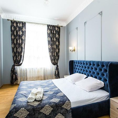 Дизайнерська Віп Квартира По Вулиці Куліша 14 Lviv Dış mekan fotoğraf