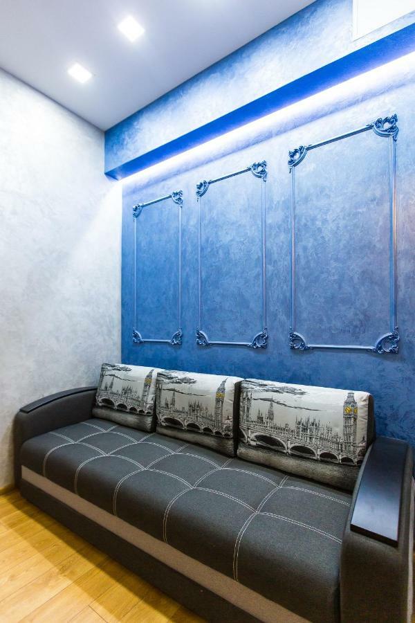 Дизайнерська Віп Квартира По Вулиці Куліша 14 Lviv Dış mekan fotoğraf